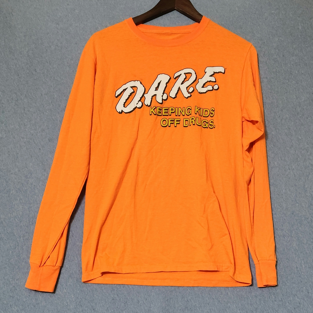Vintage D.A.R.E long Sleeved Tee Shirt. Size Small